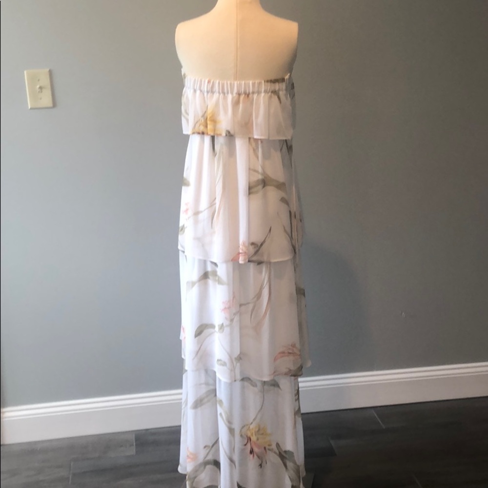 Dress - Picture 3 of 4